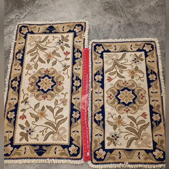 Floral Patterned Handwoven Woolen Tapestry Rugs, Vintage - Picture 1 of 13